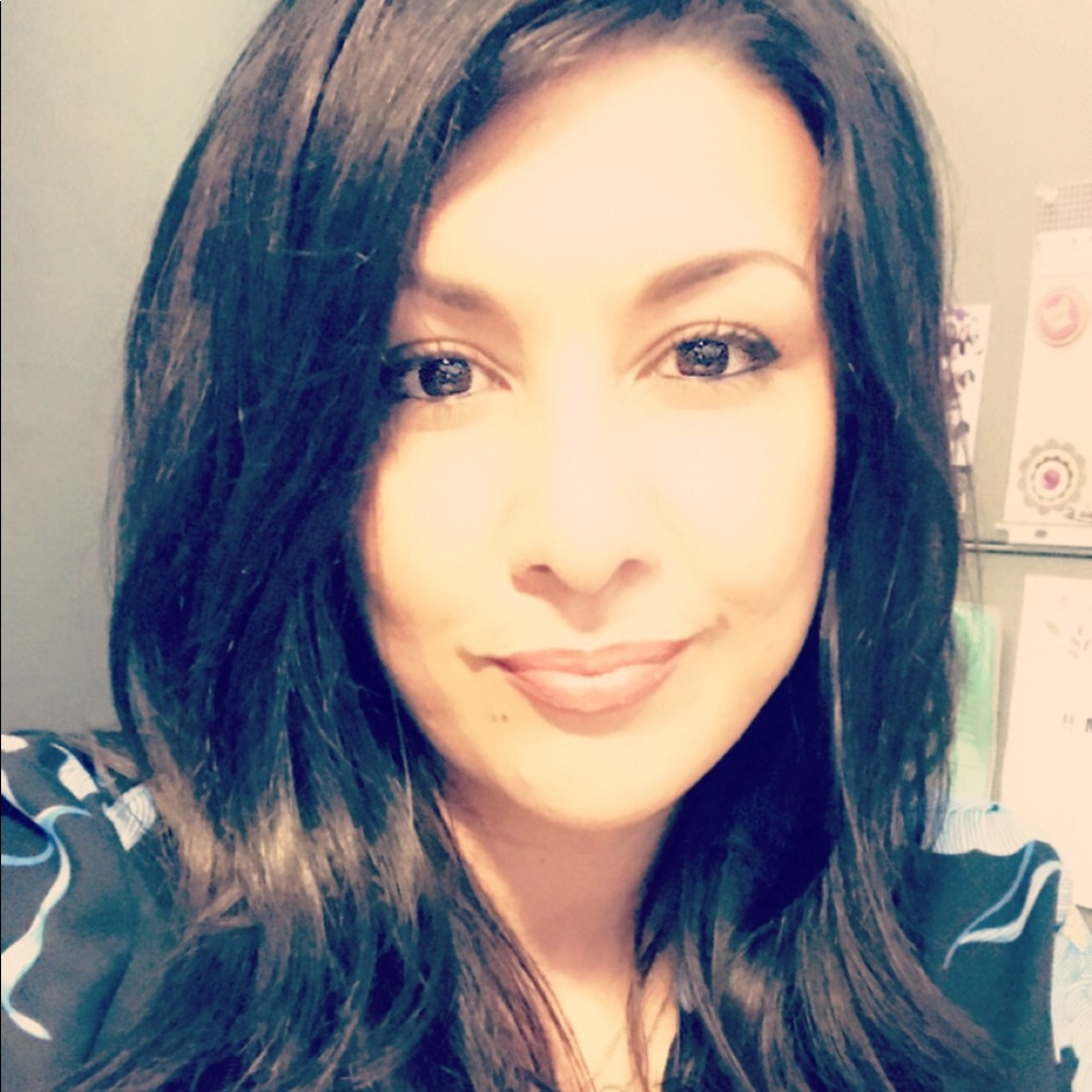 Meet your Posher, Alisha